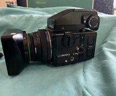 bronica etrsi medium format camera, lens, viewfinder and grip