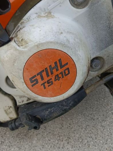 Stihl TS - 410 consaw with 12" inch diamond disc in excellent working condition, which starts half pull. Just had a full service.
