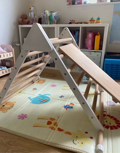 Pikler style climbing triangle