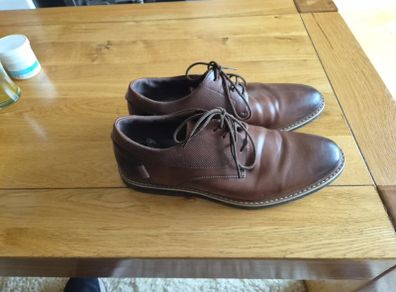 Brown formal shoes