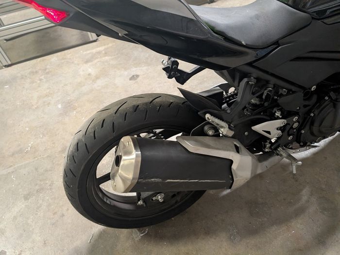 Kawasaki Z400 2023 breaking for parts