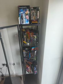 28 Figures Job Lot