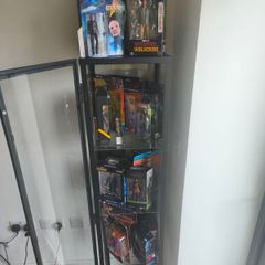 28 Figures Job Lot