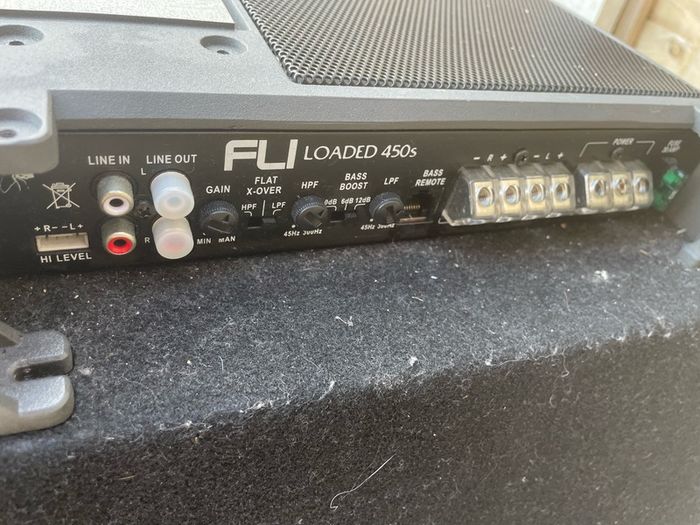sub-woofer speaker