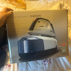 Steam iron brand new