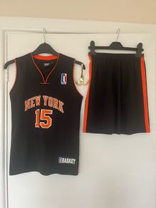 New York basketball kit Age 10