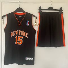 New York basketball kit Age 10