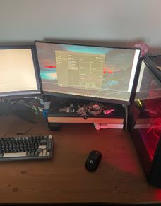 gaming pc setup
