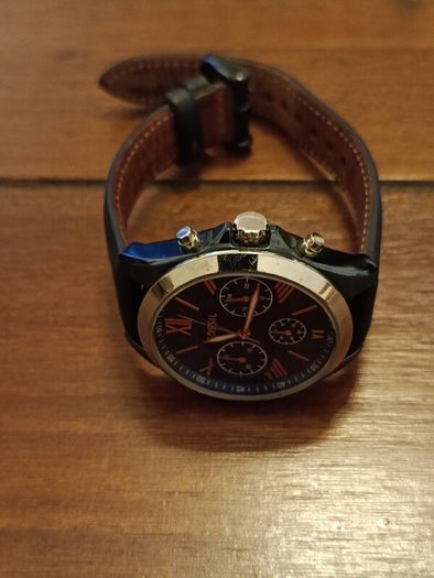 Watch   "fossil"