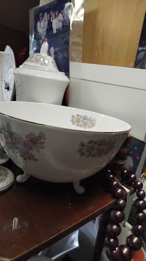 A Bundle Of Vintage  Royal Tara