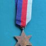 WWII 1939-1945 Star Medal - Original Ribbon - Great Condition Image 3
