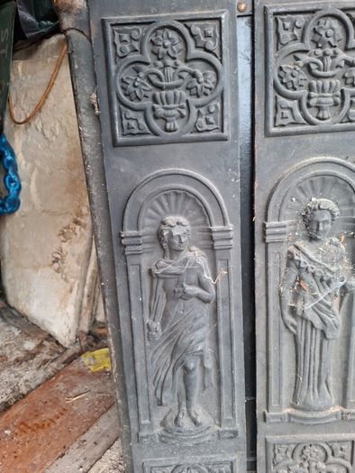 Fire side - Cast plates