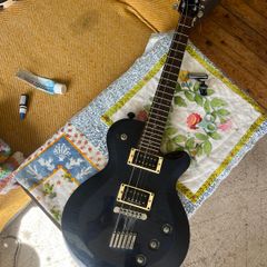 Yamaha AES 620 (Royal Blue). High-End Specs. Good price due to needing cleanup and strings.