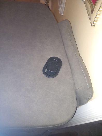 Recliner sofa