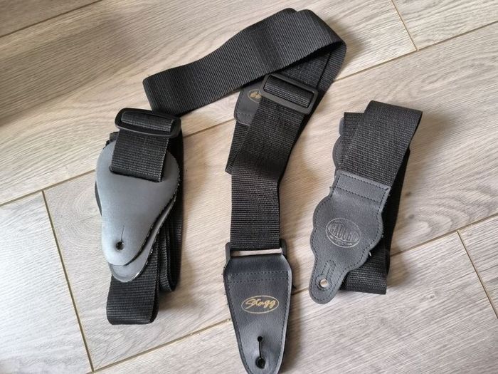 Guitar straps