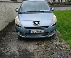 Automatic Peugeot 7 seats