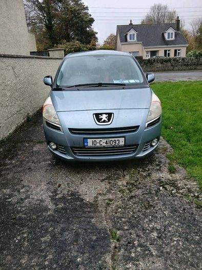 Automatic Peugeot 7 seats