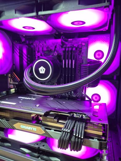 Gaming PC Ryzen 7 5800X, RX 7700 XT, 32gb Ram, 1TB M.2 Ssd, 750w Psu, Wifi/bt