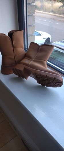 Woollie Brown Boots women size 5uk 38eu