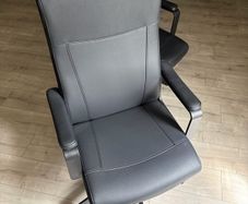IKEA office chair - new