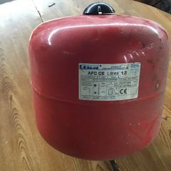 Expansion vessel