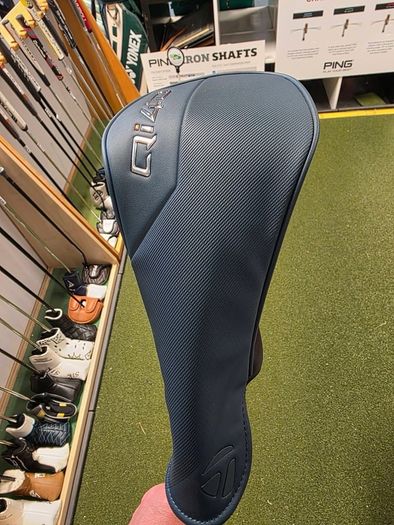 As New Taylormade Qi4D Driver