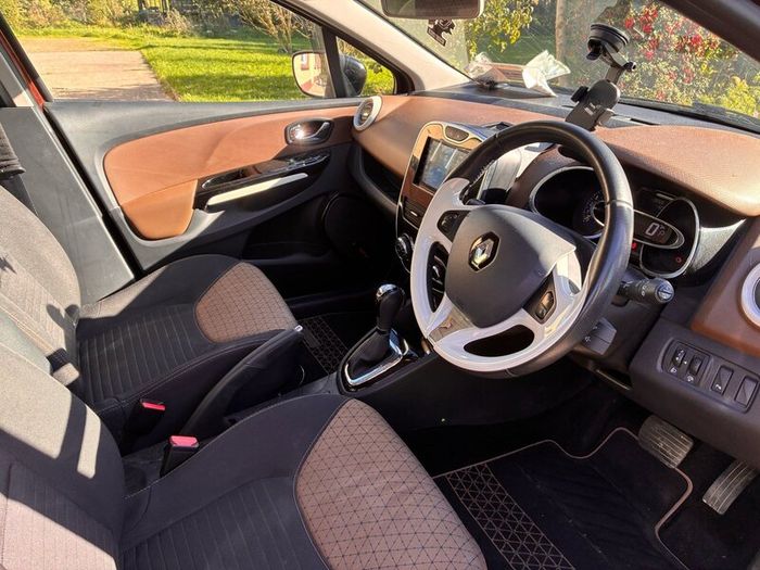 Renault Clio 1.2Tce Auto