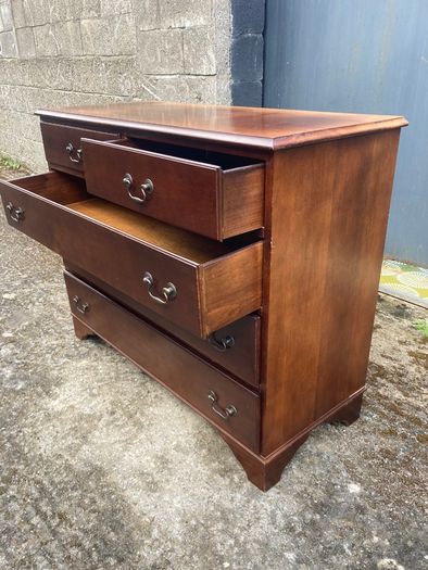 Vintage Chest of Drawers