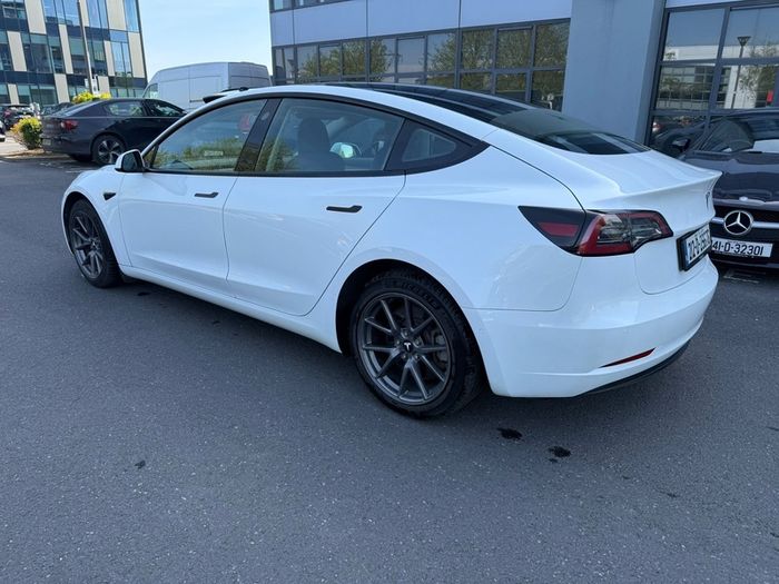 2022 Tesla Model 3 Long Range Awd