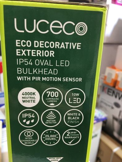 Outdoor Wall Light with PIR Sensor