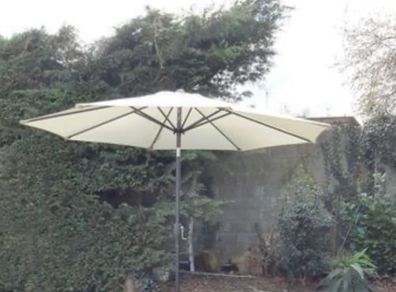 2.7 Meter Tilt & Crank Umbrella