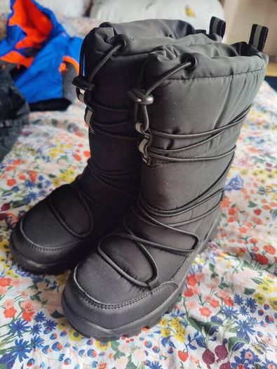 Kids snow boots