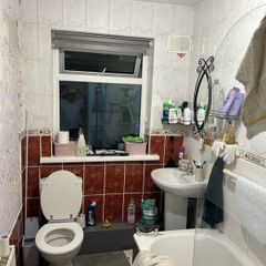 Bath, Toilet and Shower Screen.