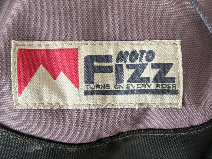 Tanax MotoFizz expandable seat bag/luggage