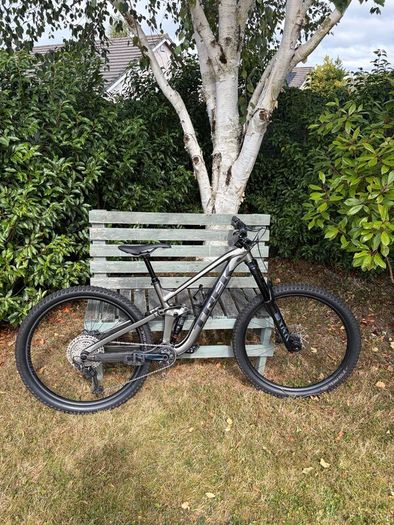 2021 Trek Slash 7  Full Suspension Enduro MTB