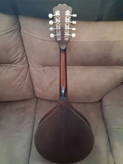 Mandola