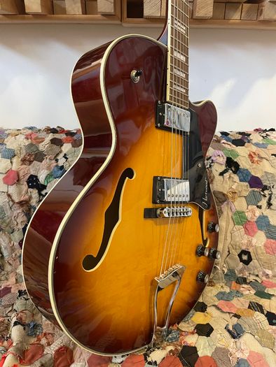Hartwood Novella Hollow-body Arch-top Jazz Guitar