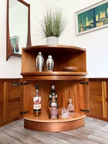 Vintage Retro Mid Century Teak Drinks Cabinet