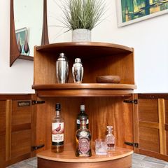 Vintage Retro Mid Century Teak Drinks Cabinet