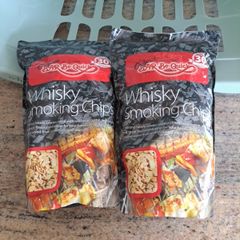 2 x400g bags of barbique chips