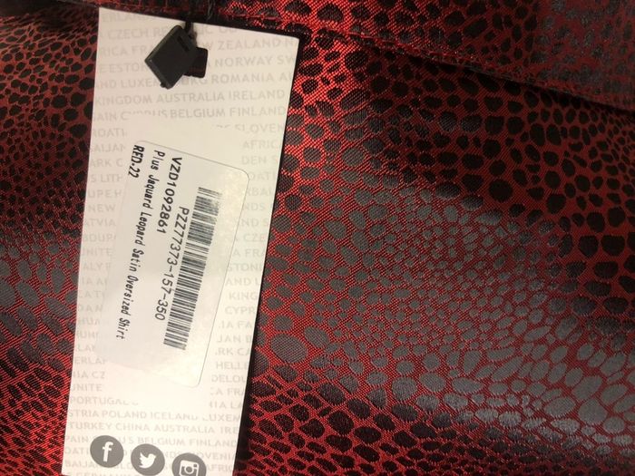 NEW Boohoo red leopard print blouse (size 22)