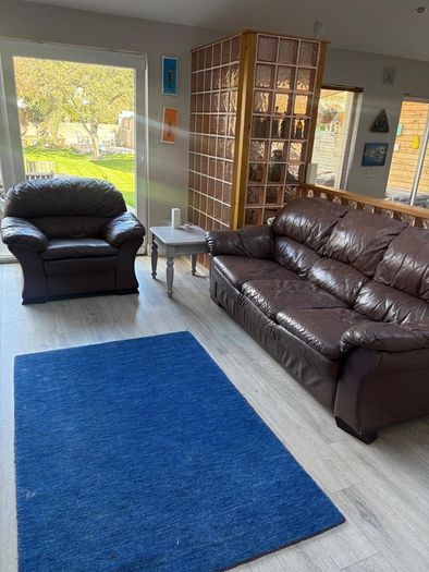 FREE 3-Seater Leather Sofa & Armchair  FREE TO TAKE AWAY