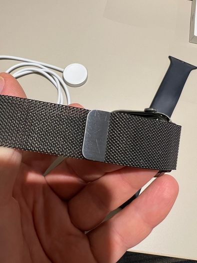 45 mm Apple watch 7 (stainless steel) with Apple Milanese loop