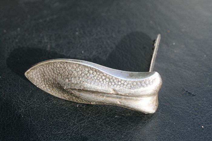 Vintage Dress Clip 2,3"