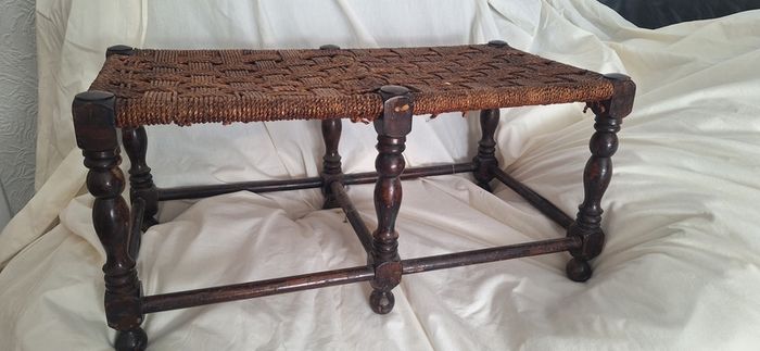 Cottagecore / farmhouse style vintage rush double stool bench
