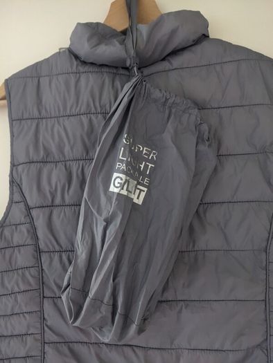 Super light packable gilet