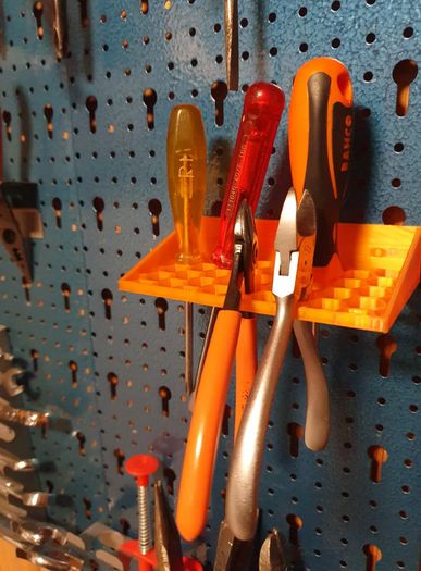 3D Printed Pegboard Screwdriver Holder - Organiser Rack