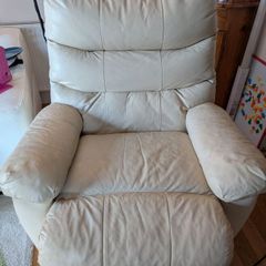Recliner armchair