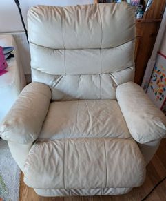 Recliner armchair