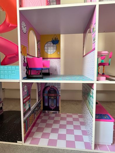 Doll house